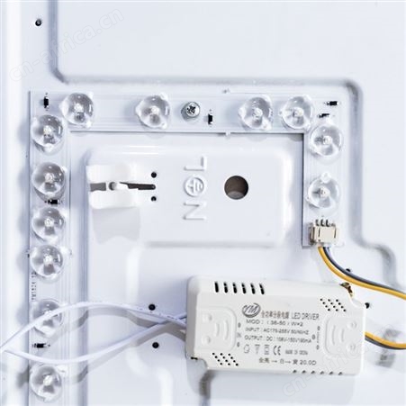 盖香云LED吸顶灯方形吸顶灯卧室房间灯北欧过道灯80W