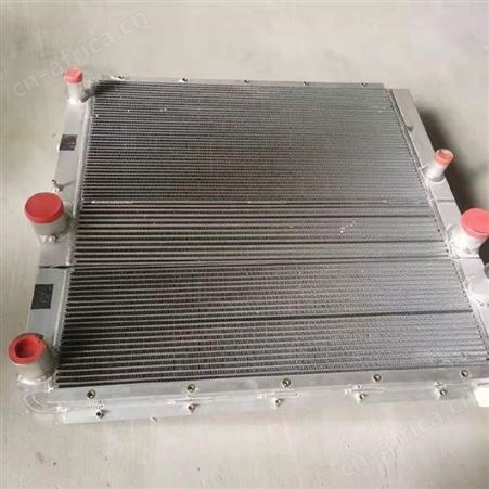 小松PC600-8挖掘机水箱21M-03-21110