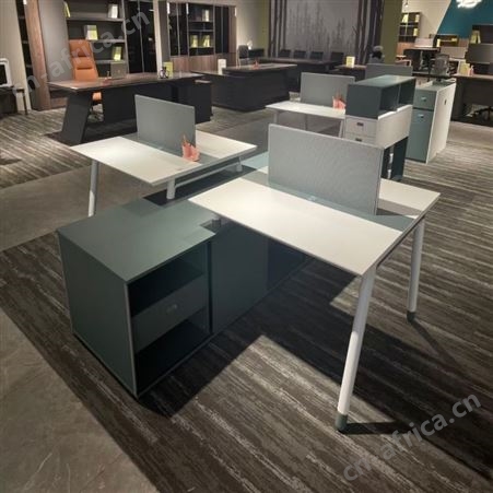 办公屏风工位桌 旭峰家具 定制工位桌厂家 职员工位桌厂家 现货供应