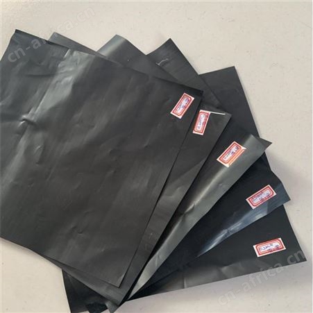 恒瑞通防水板厂家定制 石油油井hdpe土工膜 垃圾填埋场用高密度聚乙烯土工膜