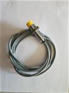 接近开关E2E-X10MF1（接近传感器）