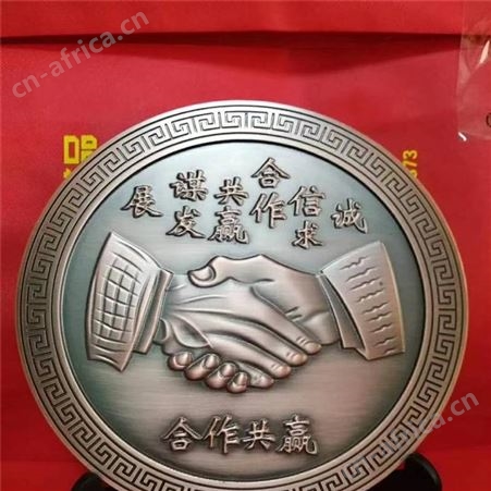 红古铜铝板雕刻屏风 大理铜铝楼梯雕花护栏