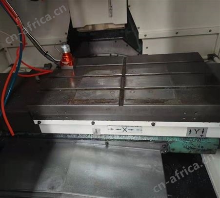 现货出售二手韩国斗山T4050钻攻中心587台可带四轴少用精度佳
