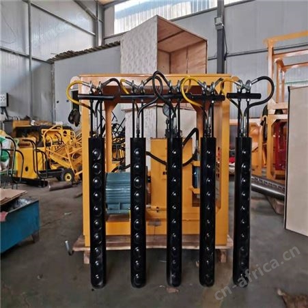 北京自然金矿开采破石棒 柱塞式大型液压劈裂棒 鲁巨山小型劈裂机厂家