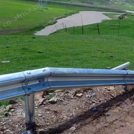 高速波形梁护栏板格拉瑞斯国标公路防撞护栏板GR-A-2E喷塑双波纹防护栏厂家