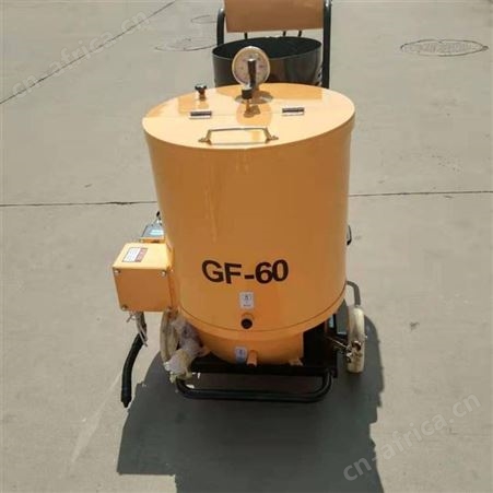 大容量沥青灌缝机 路面牵引式裂口补缝机 小型多用途