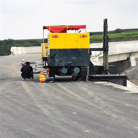 液压路缘石滑模机 自走式排水沟成型机科特威尔机械